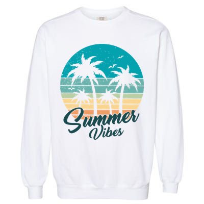 Summer Vibes Retro Sunset Vintage Palm Tree Garment-Dyed Sweatshirt