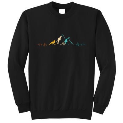 Ski Vintage Skier Heartbeat Mountains Retro Skiing ECG Gifts Sweatshirt