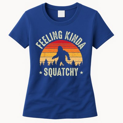 Sasquatch Vintage Sunset Bigfoot Retro Distressed 60s Funny Womens T-Shirt