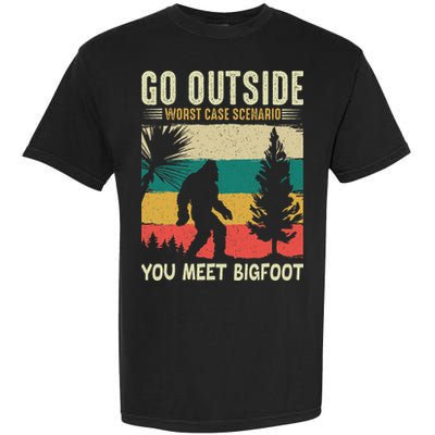 Sasquatch Vintage Sunset Bigfoot Retro Distressed 60s Gift Garment-Dyed Heavyweight T-Shirt
