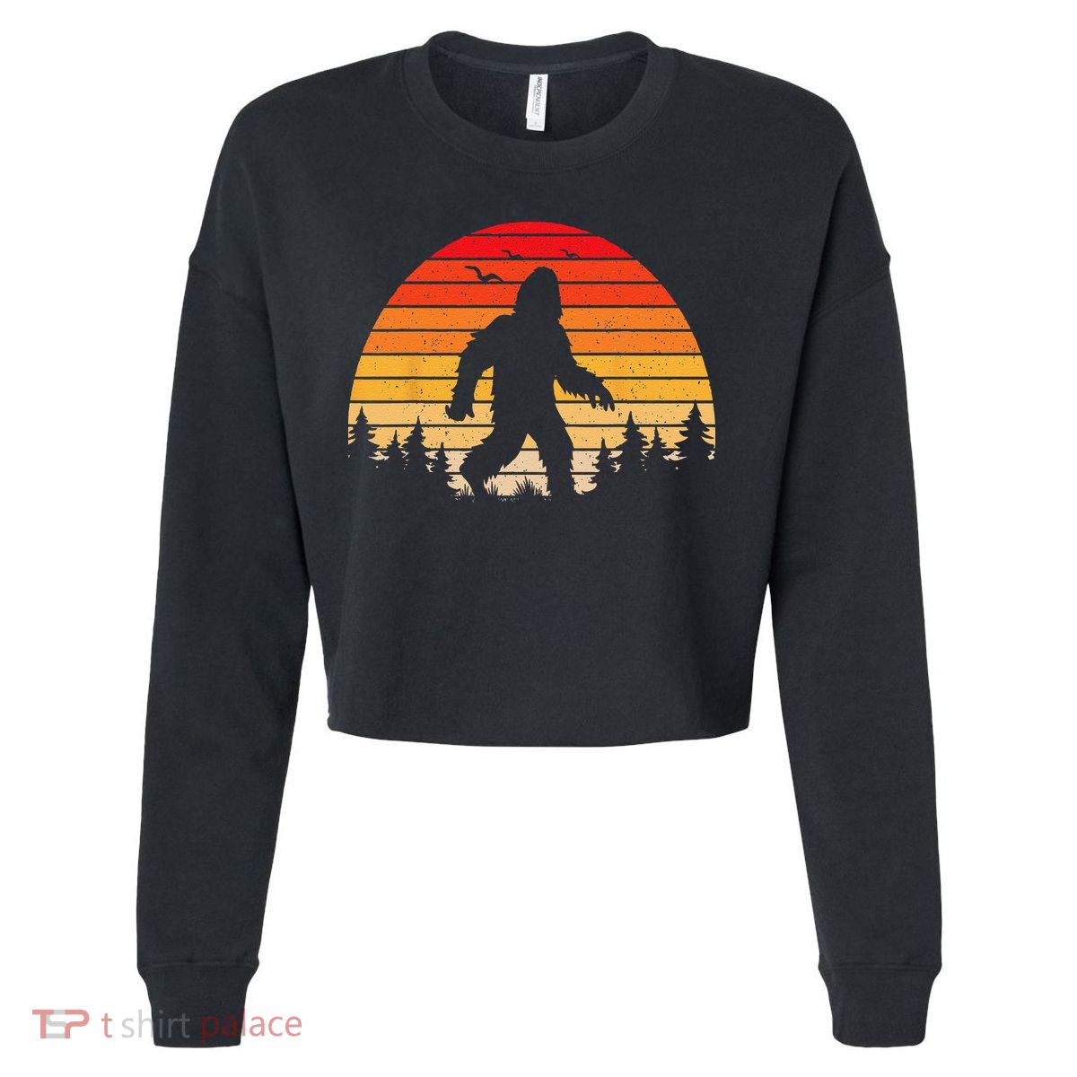 Sasquatch Vintage Sunset Bigfoot Retro Distressed 60sFunny Love Cropped Pullover Crew