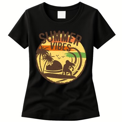 Surfing Vintage Summer Vibes Surfing Palm Beach Gift Womens T-Shirt
