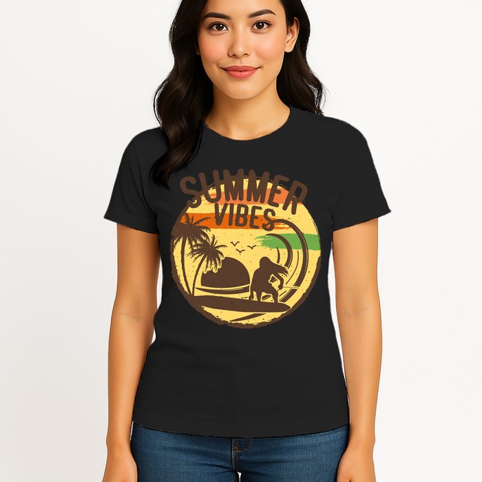 Surfing Vintage Summer Vibes Surfing Palm Beach Gift Womens T-Shirt