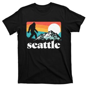 Seattle Washington Bigfoot Mountains Retro Distressed 80s T-Shirt