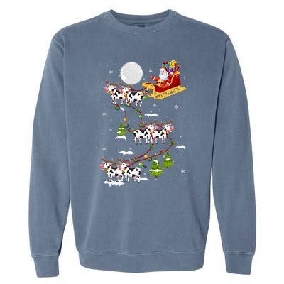 Santa With Cow Reindeer Sleigh Xmas Lights Cow Farmer Garment-Dyed Sweatshirt