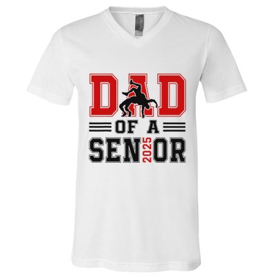 Senior Wrestling Dad 2025 Proud Dad Graduation 2025 V-Neck T-Shirt