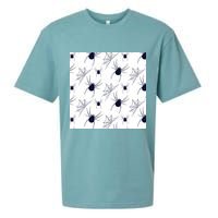 Spider Webs Halloween  Sueded Cloud Jersey T-Shirt