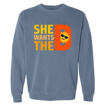 She Wants The Vitamin D Sun Tanning Sun Retro Vitamin D Gift Garment-Dyed Sweatshirt