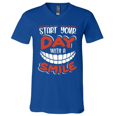 Start Your Day With A Smile Meaningful Gift Dental Assisting Gift V-Neck T-Shirt