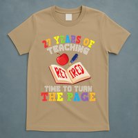 Teacher 27 Years Of Teaching Retired Time To Turn The Page T-Shirt