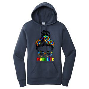 Th Autistic Autism Awareness Mom Life Gift Mom Funny Gift Women's Pullover Hoodie