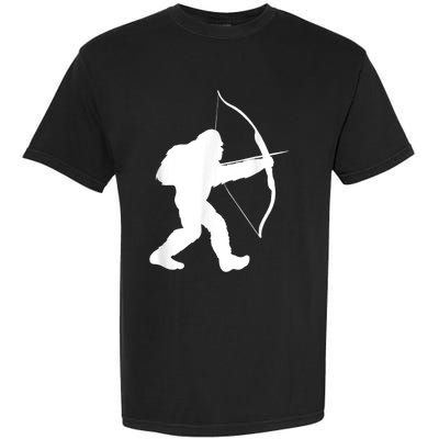 Traditional Archery Bigfoot Recurve Bow Lovers Garment-Dyed Heavyweight T-Shirt