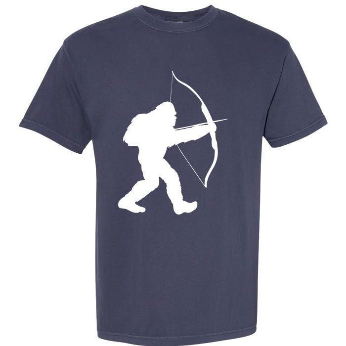 Traditional Archery Bigfoot Recurve Bow Lovers Garment-Dyed Heavyweight T-Shirt