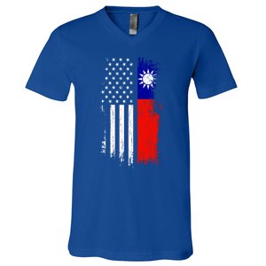 Taiwanese American Flag Pride Taiwan Usa Gift V-Neck T-Shirt