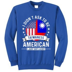 Taiwanese American Patriot Grown Funny Humor Flag Gift Sweatshirt