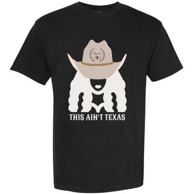 This Ain’T Texas Cowgirl Queen Bee Silhouette Texas Holdem Garment-Dyed Heavyweight T-Shirt