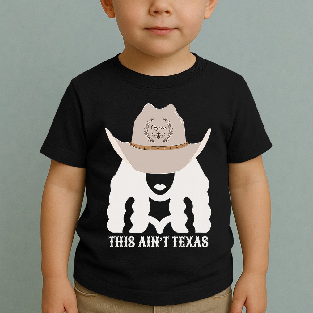 This Ain’T Texas Cowgirl Queen Bee Silhouette Texas Holdem Toddler T-Shirt