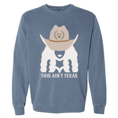 This Ain’T Texas Cowgirl Queen Bee Silhouette Texas Holdem Garment-Dyed Sweatshirt