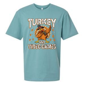 Turkey And Video Games Thanksgiving Gamer Gift Sueded Cloud Jersey T-Shirt