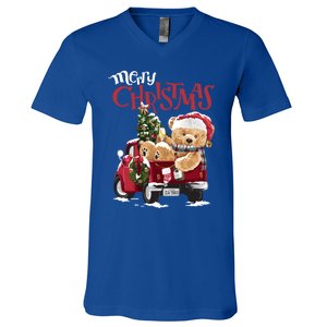 Teddy Bear And Christmas Tree In Red Truck Gift V-Neck T-Shirt