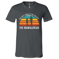 The Best Mom In The Galaxy The Mamalorian Retro Sunset V-Neck T-Shirt