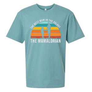 The Best Mom In The Galaxy The Mamalorian Retro Sunset Sueded Cloud Jersey T-Shirt