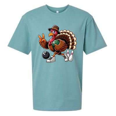 Turkey Bowling Thanksgiving Turkey Playing Bowling Turkey Sueded Cloud Jersey T-Shirt