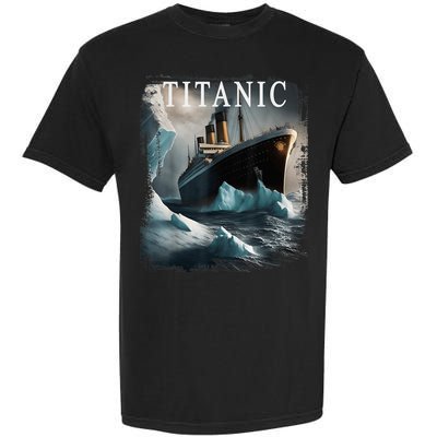 Titanic Boat Vintage Cruise Ship Sailing in 1912 hit Iceberg Garment-Dyed Heavyweight T-Shirt