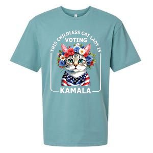 This Childless Cat Lady Ladies Is Voting Kamala Election 24 Sueded Cloud Jersey T-Shirt