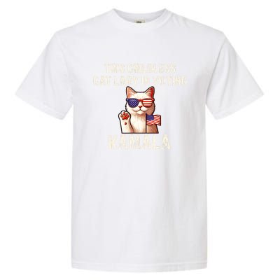 This Childless Cat Lady Is Voting Kamala 2024 Garment-Dyed Heavyweight T-Shirt