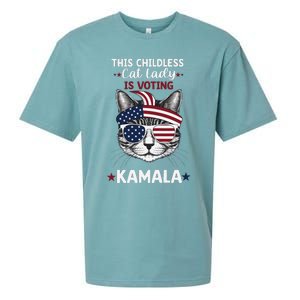 This Childless Cat Lady Ladies Is Voting Kamala Election 24 Sueded Cloud Jersey T-Shirt