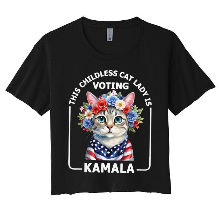 This Childless Cat Lady Ladies Is Voting Kamala Election 24 Women's Crop Top Tee