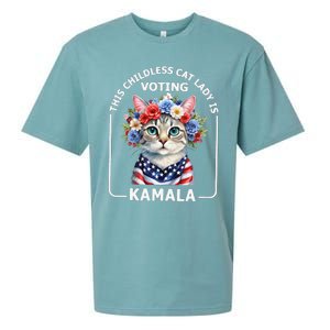 This Childless Cat Lady Ladies Is Voting Kamala Election 24 Sueded Cloud Jersey T-Shirt