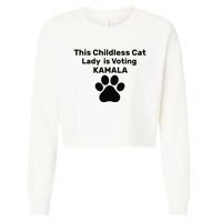 This Childless Dog Lady Is Voting Kamala Dog Lovers Cropped Pullover Crew