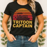Tritoon Captain Pontoon Captain Tri Toon Boating Womens T-Shirt