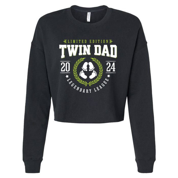 Twin Dad Est 2024 Twin Dad To Be Gifts New Daddy Viii Cropped Pullover Crew