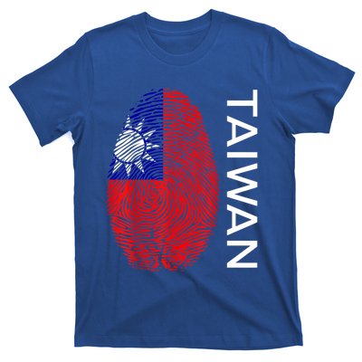 Taiwanese Dna Fingerprint Flag Taiwan Gift T-Shirt