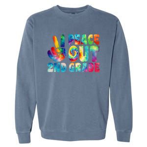 tie dye peace out second grade cute last day of 2nd grade Garment-Dyed Sweatshirt