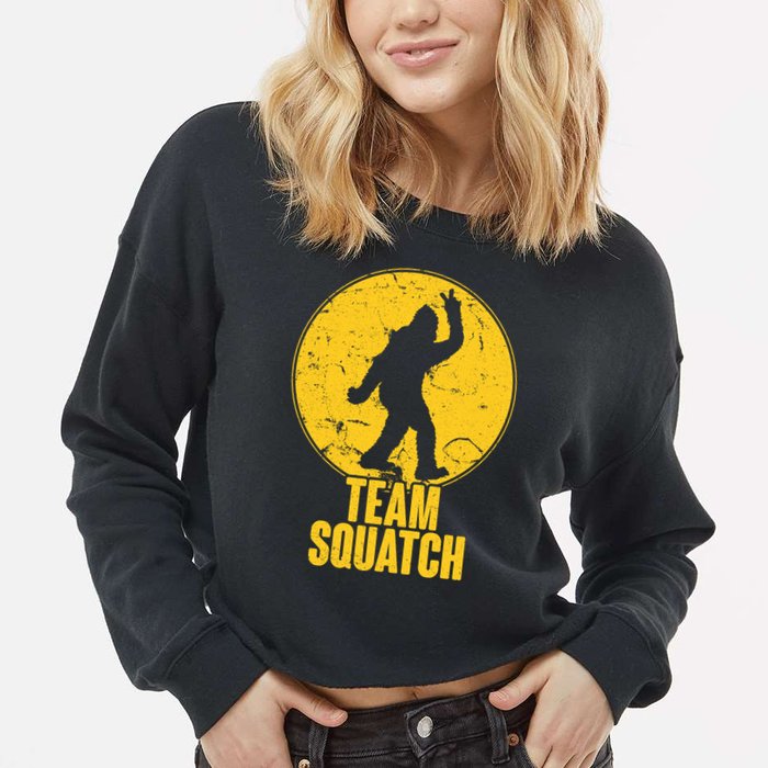 Team Squatch Bigfoot Sasquatch Cropped Pullover Crew