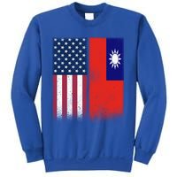 Taiwanese Flag Gift Usa And Taiwan Flags Proud Taiwan Gift Sweatshirt