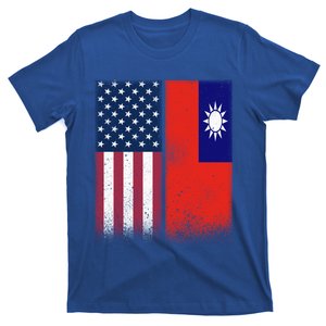 Taiwanese Flag Gift Usa And Taiwan Flags Proud Taiwan Gift T-Shirt