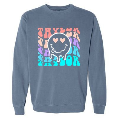 T.aylor First Name Retro Happy Face Groovy Birthday Gift Garment-Dyed Sweatshirt