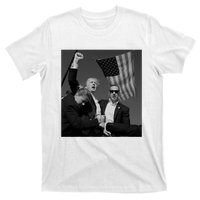 Trump Fist Pump Fight Fight Fight T-Shirt