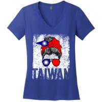 Taiwan Flag Taiwanese Retro Vintage Cute Meaningful Gift Women's V-Neck T-Shirt