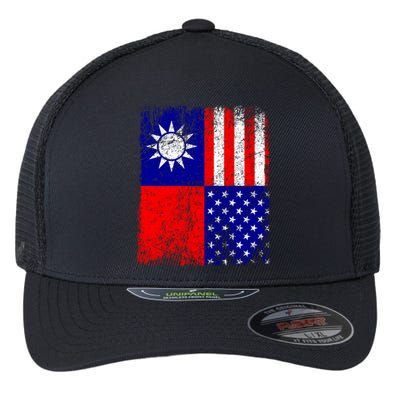 Taiwan Flag Usa Flag Distressed Retro Vintage Taiwanese Meaningful Gift Flexfit Unipanel Trucker Cap