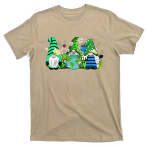 Three Gnomes Daisy Flower Earth Day Funny Gnome Lover T-Shirt