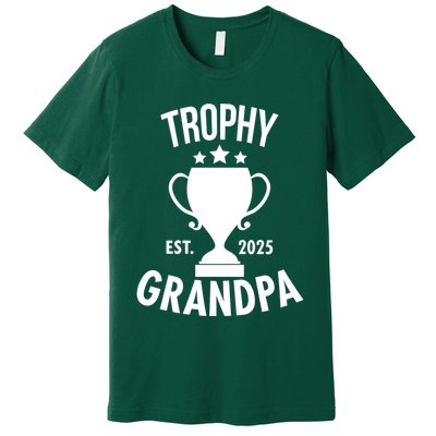 Trophy Grandpa Est 2025 Premium T-Shirt