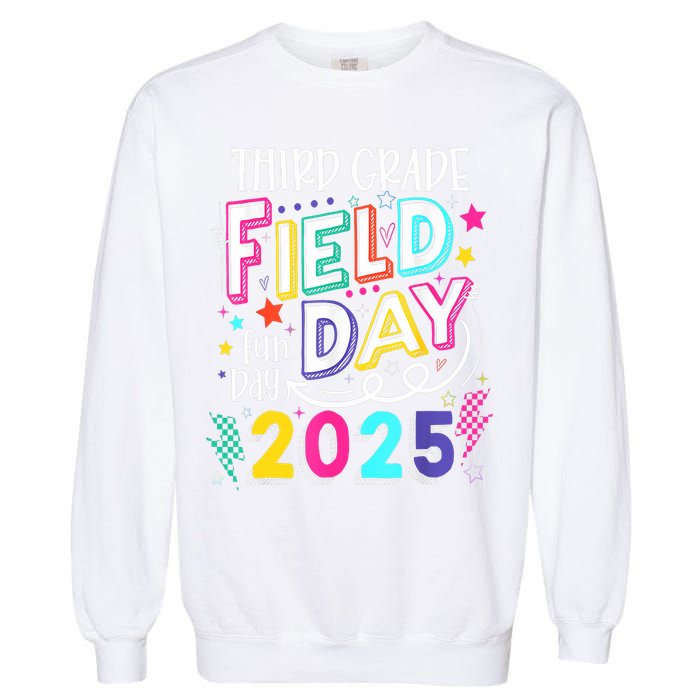 Third Grade Field Day Fun Day 2025 School Field Day Teacher Garment-Dyed Sweatshirt