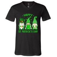 Three Gnomes Holding Shamrock Leopard Plaid St Patrick's Day V-Neck T-Shirt