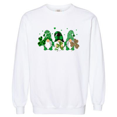 Three Gnomes Holding Shamrock Leopard Plaid St Patrick's Day Garment-Dyed Sweatshirt